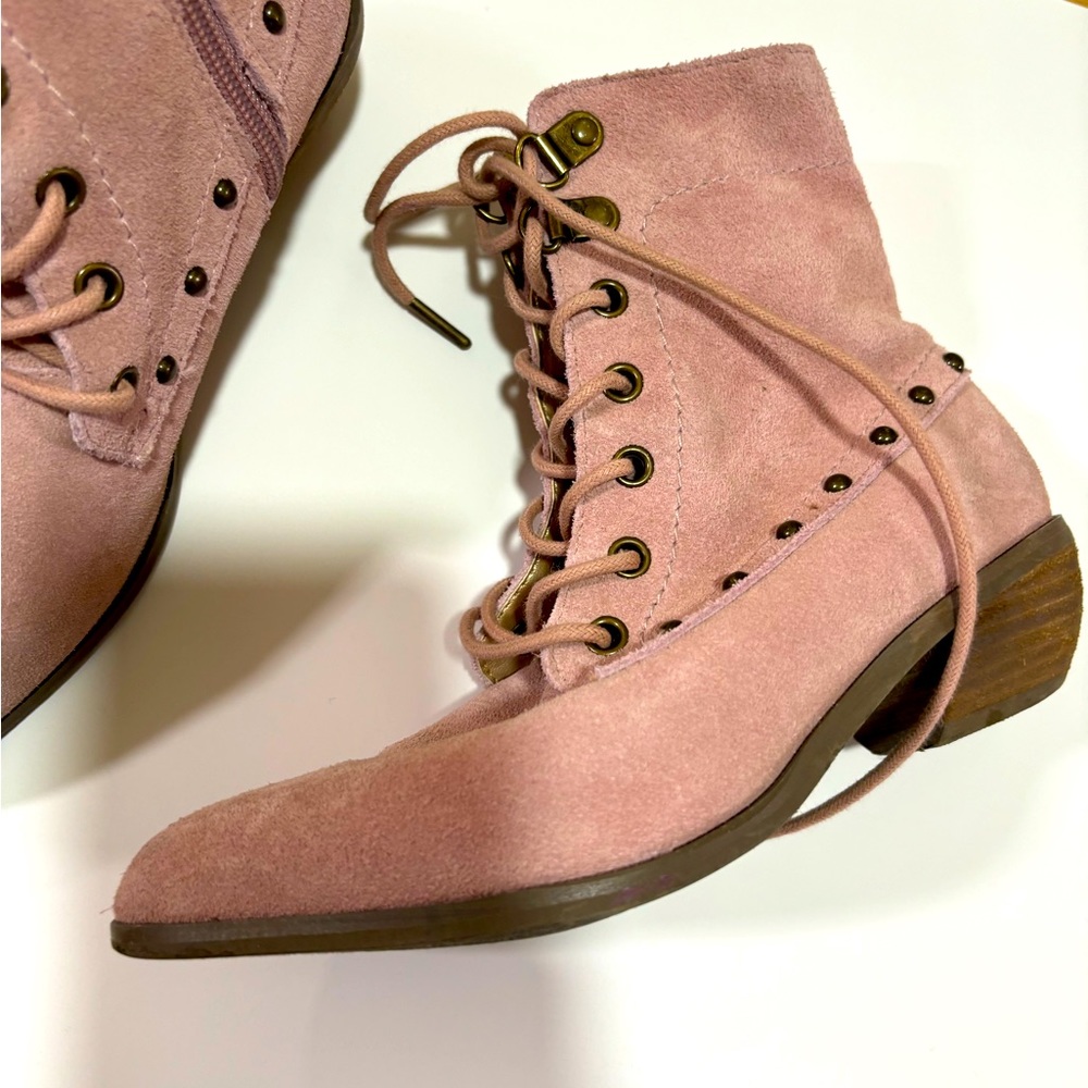 Joyfolie blush colored boots - so cute - zip up on side